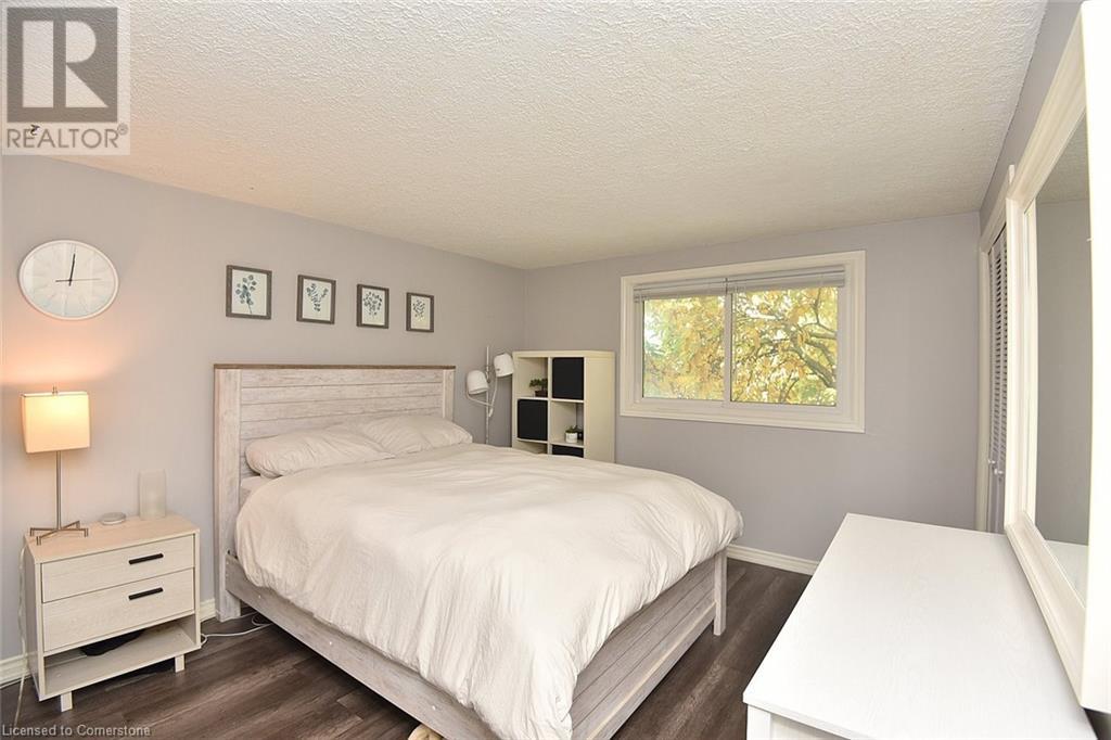 590 Queensdale Avenue E, Hamilton, Ontario  L8V 1L3 - Photo 33 - 40671970