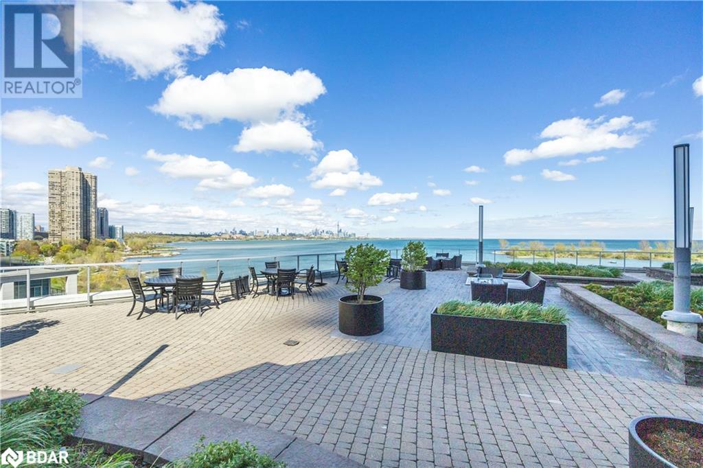 80 MARINE PARADE Drive Unit# 201, Etobicoke, Ontario