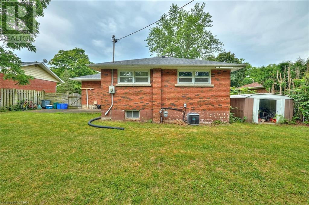 5 EAST HAMPTON Road St. Catharines