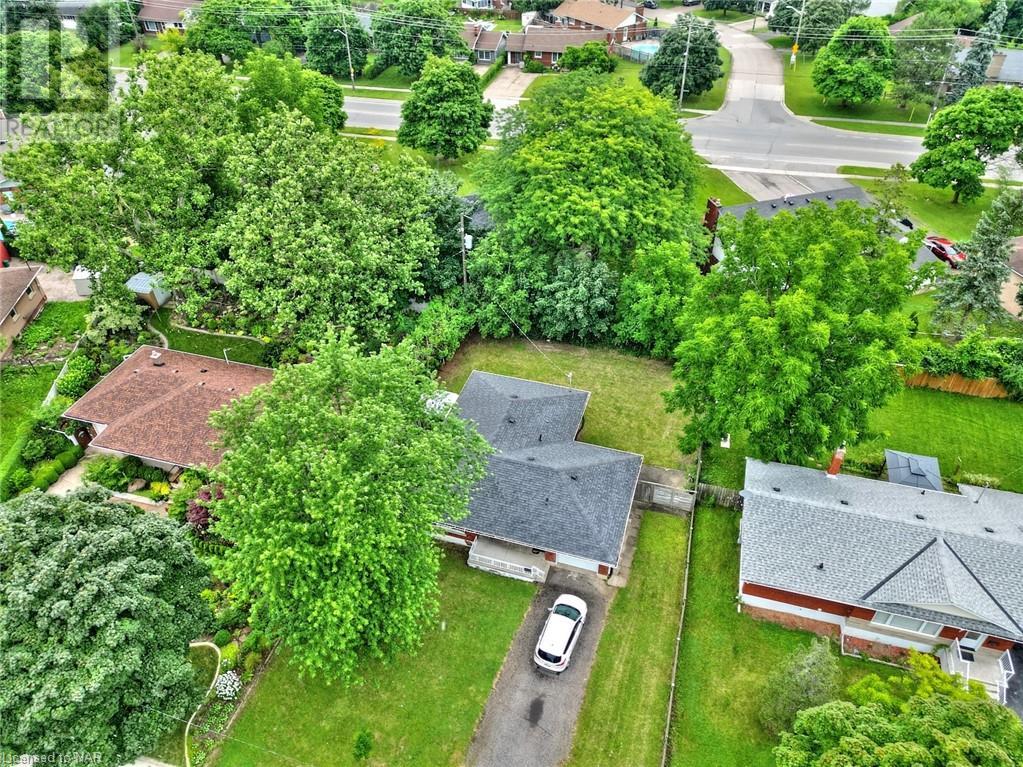 5 East Hampton Road, St. Catharines, Ontario  L2T 3C9 - Photo 21 - 40668567