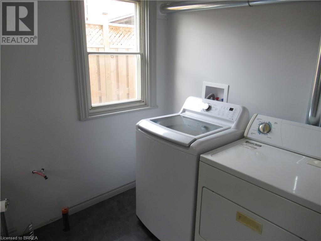 81 East Avenue, Brantford, Ontario  N3S 3L6 - Photo 16 - 40665417