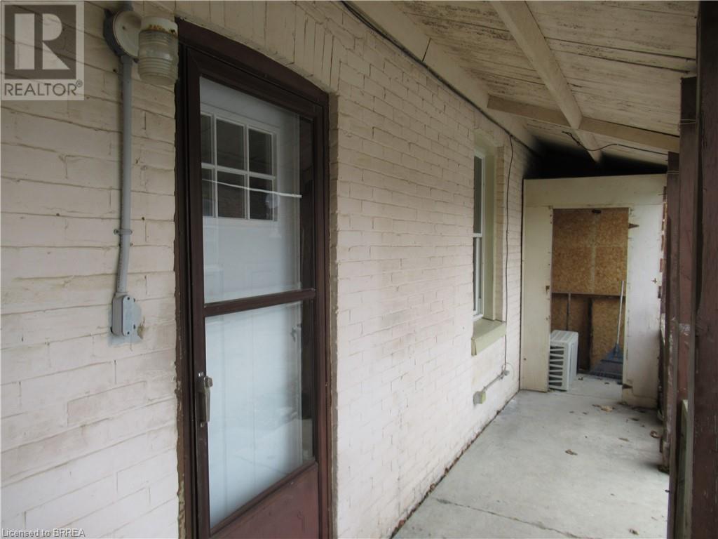 81 East Avenue, Brantford, Ontario  N3S 3L6 - Photo 3 - 40665417