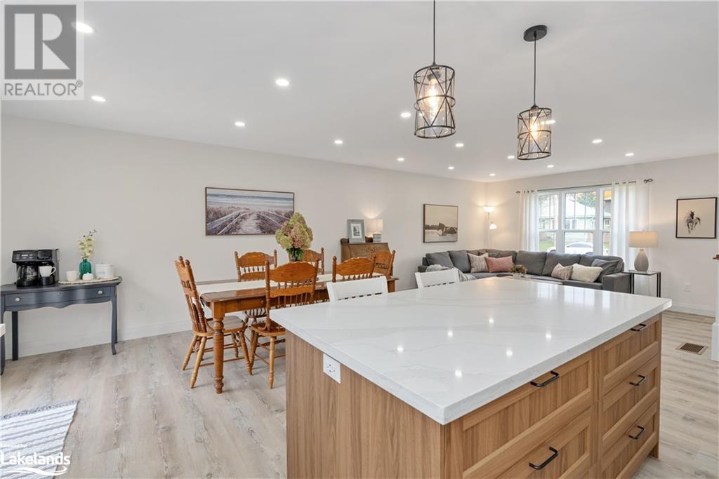 753 Fifth Avenue Avenue, Tay (Port Mcnicoll), Ontario  L0K 1R0 - Photo 5 - S10439736