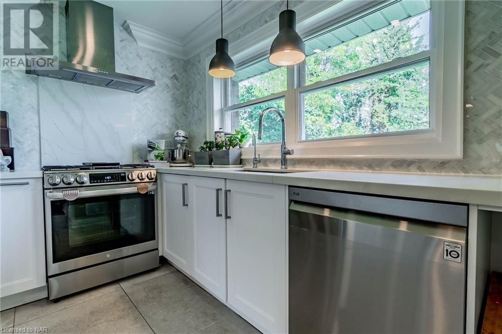 7027 Garden Street, Niagara Falls, Ontario  L2G 1H8 - Photo 7 - 40650919