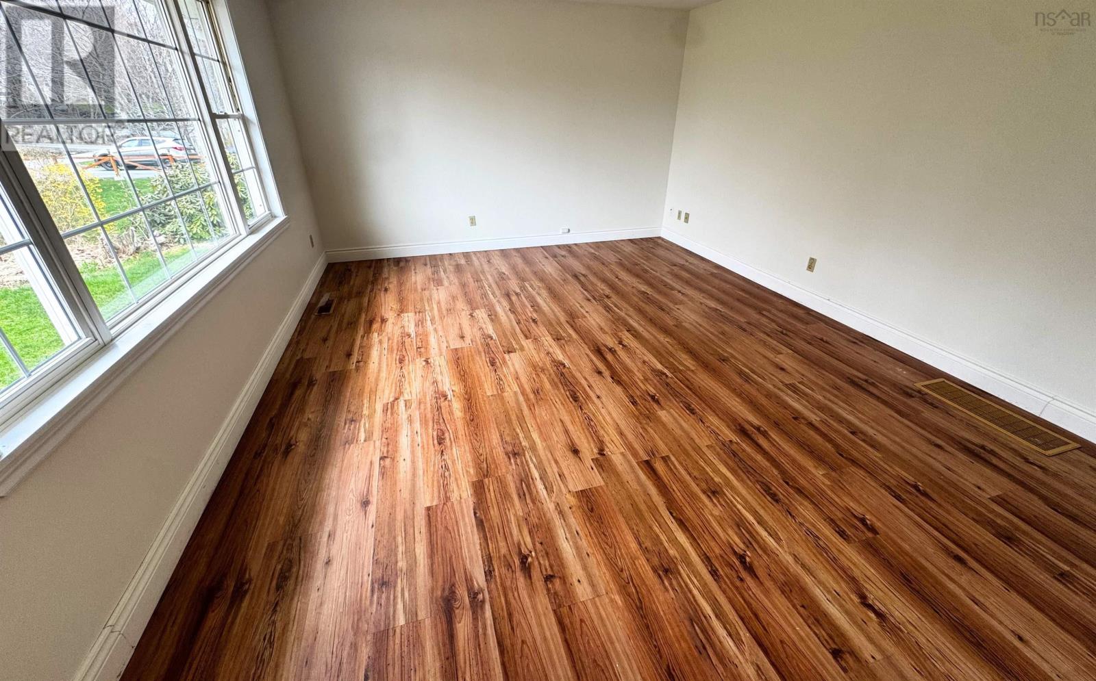 206 Lakeview Road, Lakeview, Nova Scotia  B4C 4C8 - Photo 14 - 202425804