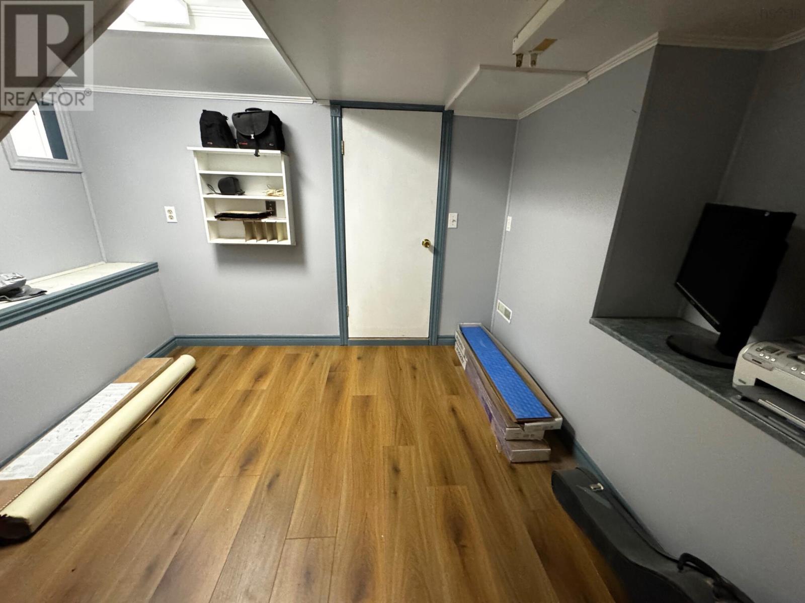 206 Lakeview Road, Lakeview, Nova Scotia  B4C 4C8 - Photo 35 - 202425804