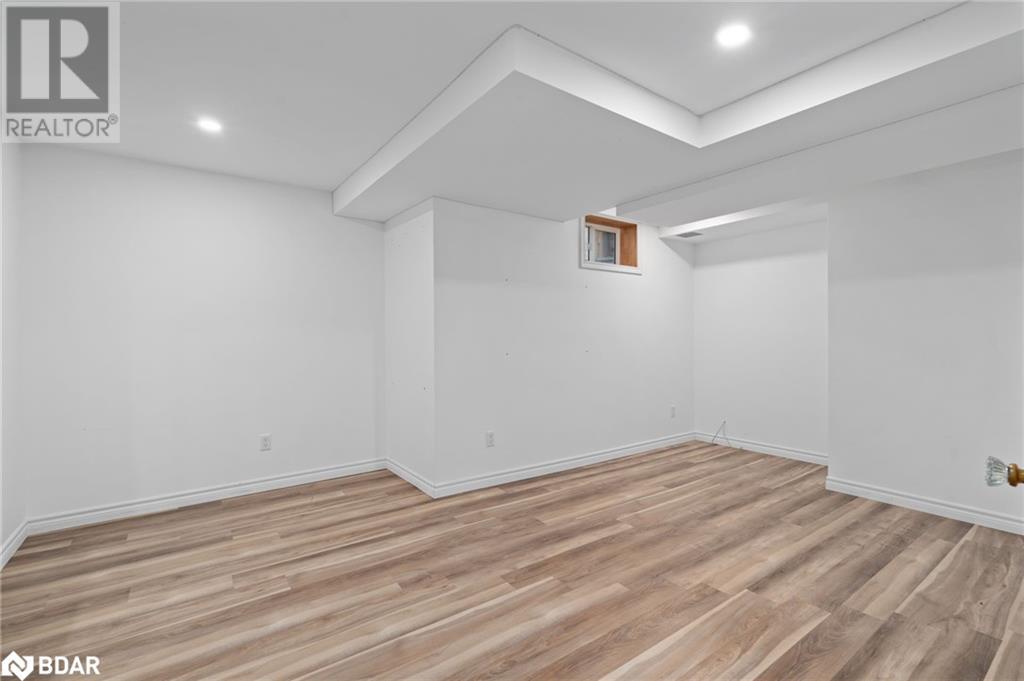 8 Blasi Court, Wasaga Beach, Ontario  L9Z 0H3 - Photo 23 - 40672101