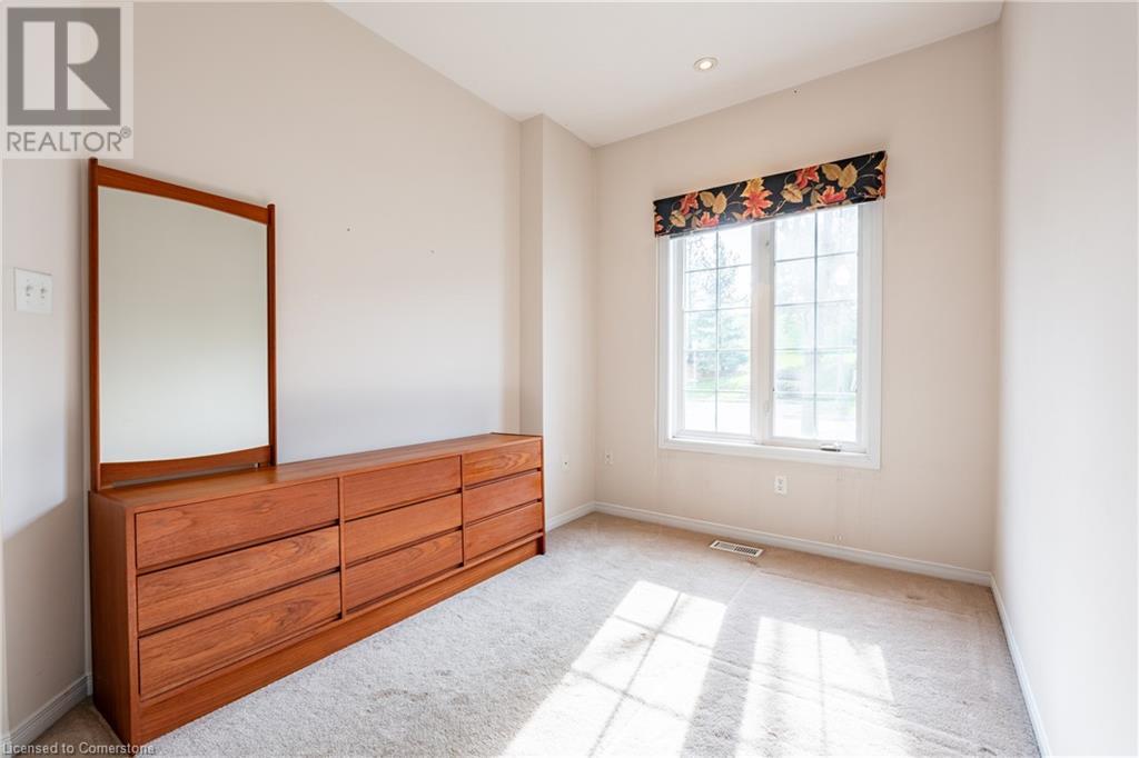 566 Southridge Drive Unit# 32, Hamilton, Ontario  L9C 7W5 - Photo 21 - 40671745