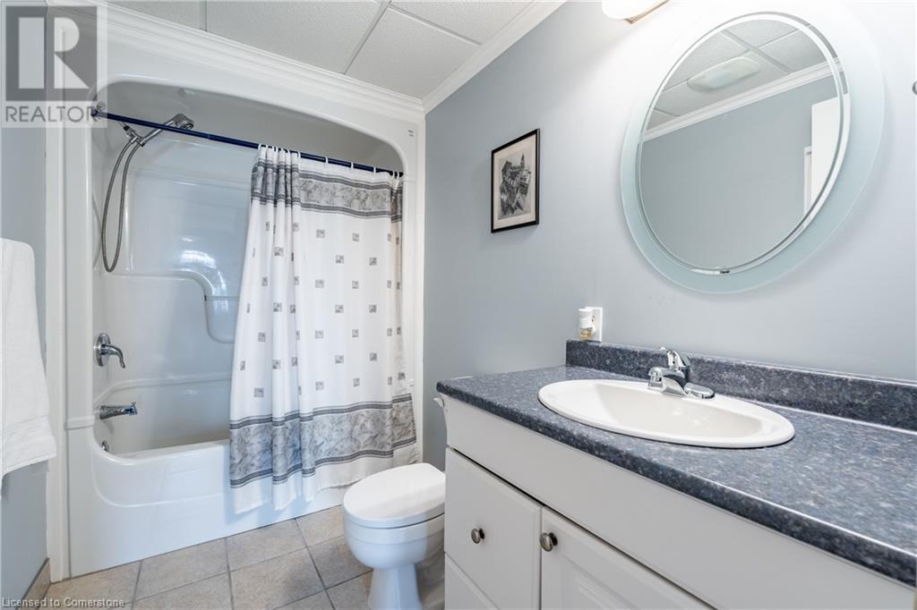 566 Southridge Drive Unit# 32, Hamilton, Ontario  L9C 7W5 - Photo 34 - 40671745