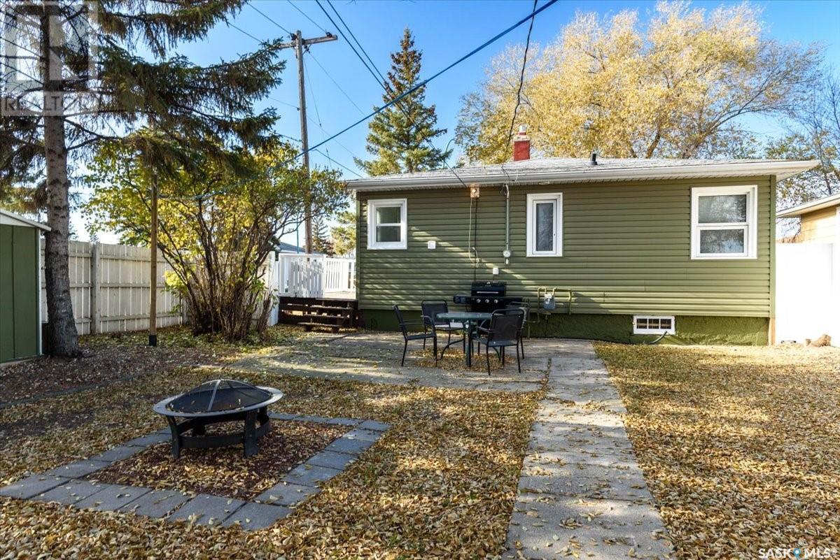 2073 Embury Street, Regina, Saskatchewan  S4N 2L5 - Photo 17 - SK987236