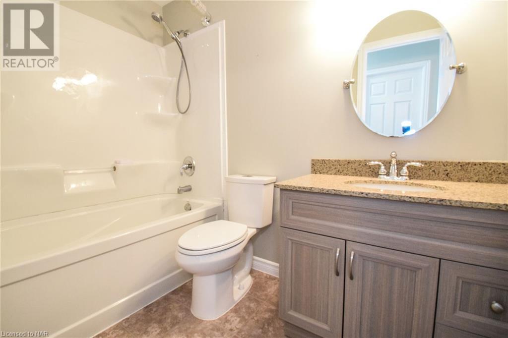 7 Dianne Drive, St. Catharines, Ontario  L2P 3R7 - Photo 27 - 40671073