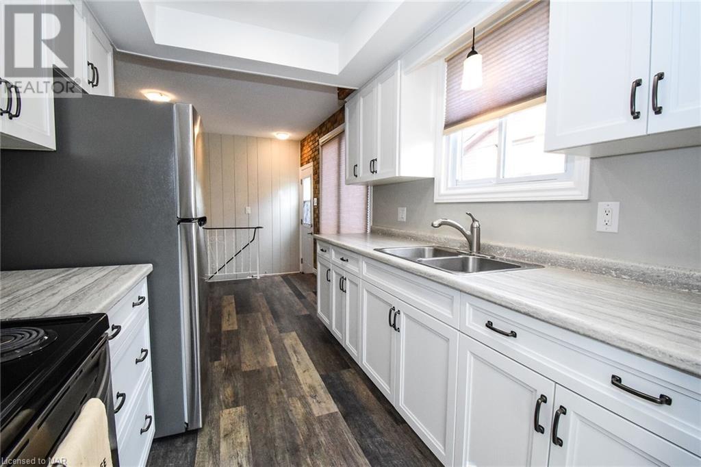 7 Dianne Drive, St. Catharines, Ontario  L2P 3R7 - Photo 6 - 40671073