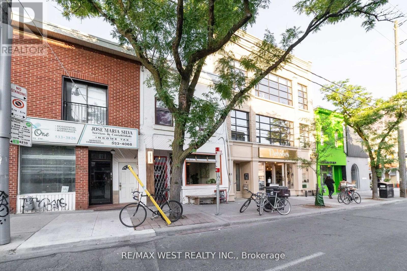 135 Ossington Avenue, Toronto, Ontario  M6J 2Z6 - Photo 1 - C10254011