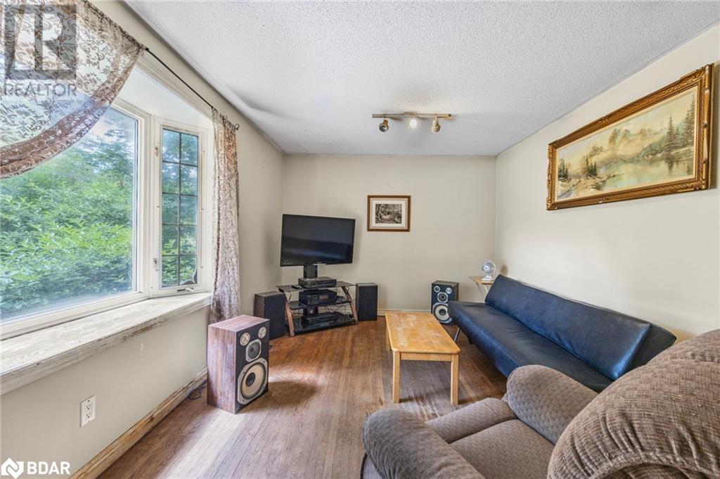 1213 Bayfield St N Street N, Midhurst, Ontario  L9X 0N6 - Photo 10 - 40671182