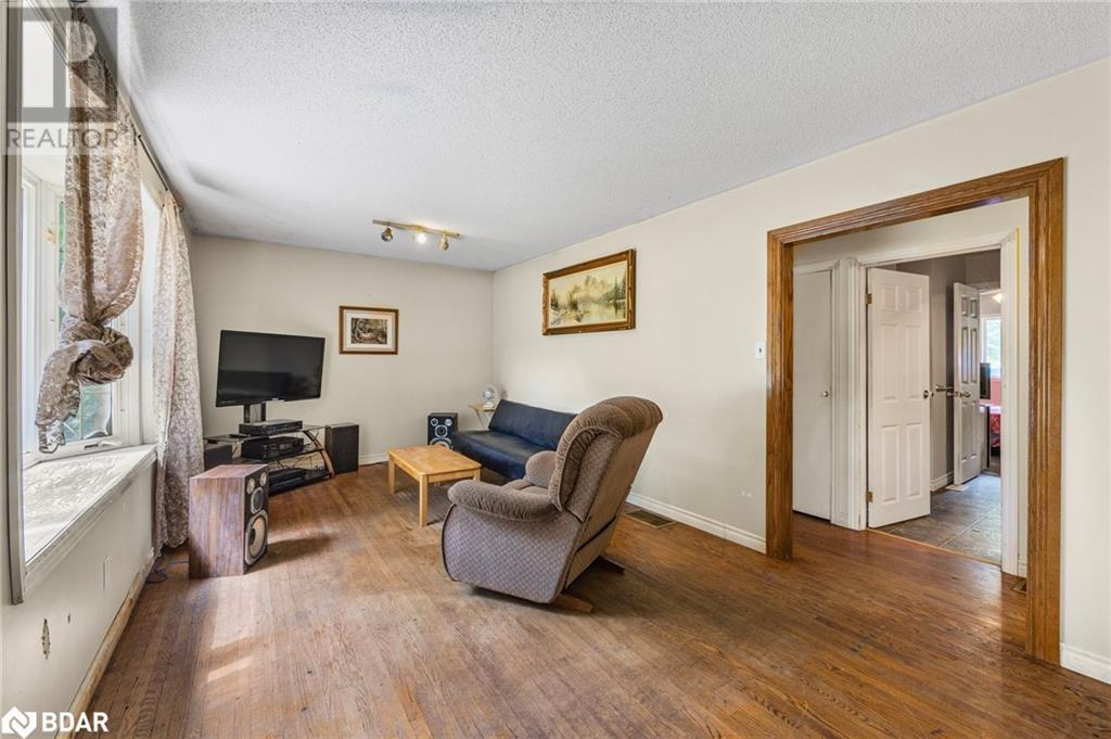 1213 Bayfield St N Street N, Midhurst, Ontario  L9X 0N6 - Photo 11 - 40671182