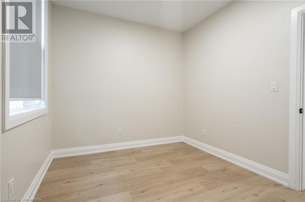 9 Munn Street Unit# D, Hamilton, Ontario  L8V 1J8 - Photo 8 - XH4200465