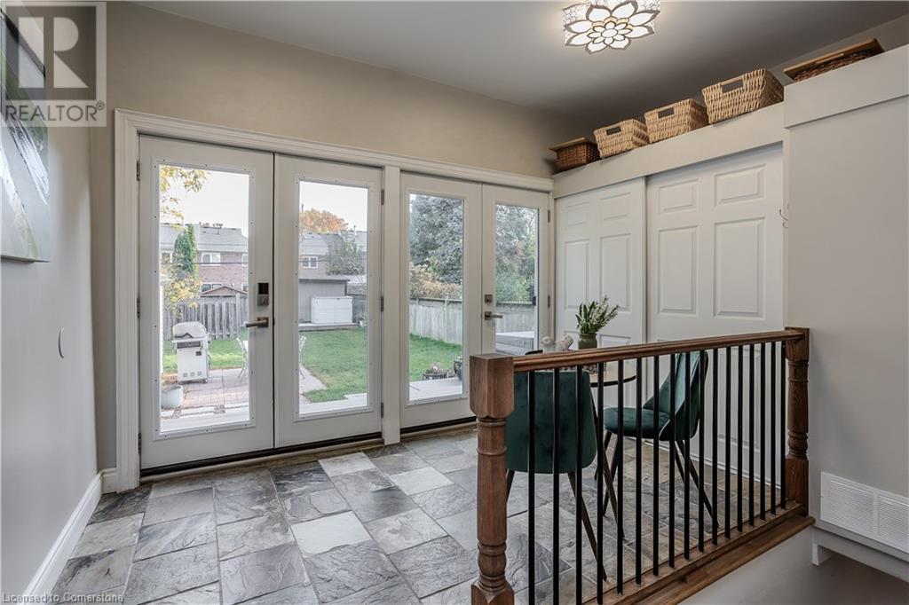 1041 Plains View Avenue, Burlington, Ontario  L7T 1V4 - Photo 33 - 40671807