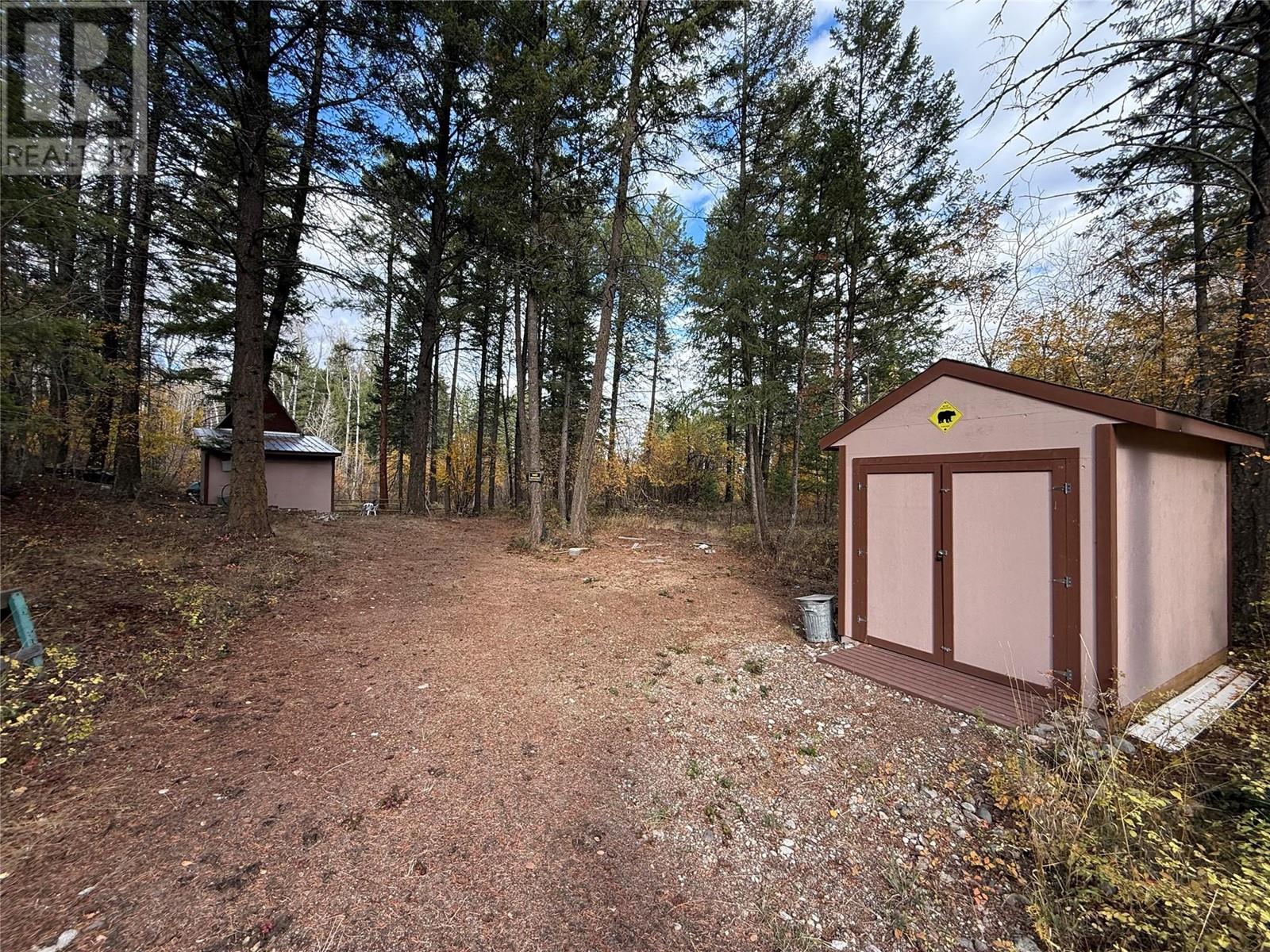 Property at 910 Firwood Road image 3