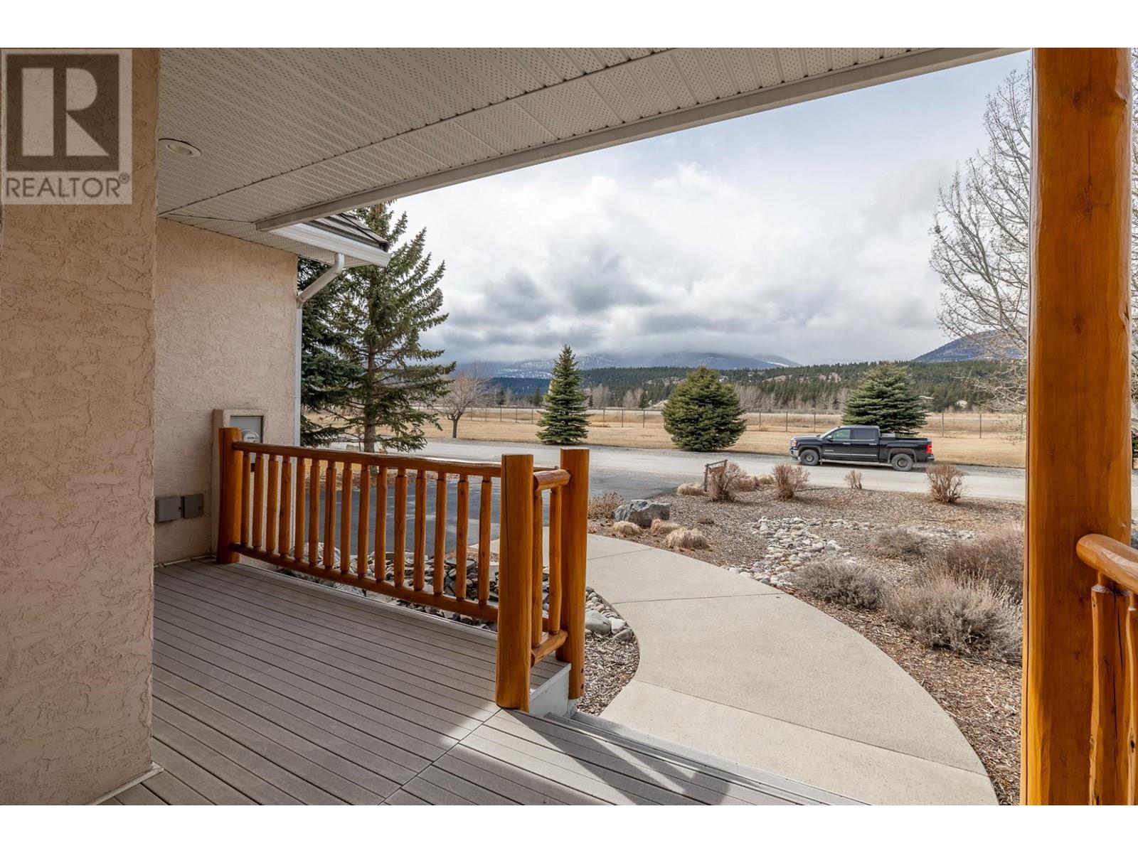 5214 Riverside Drive, Fairmont Hot Springs, British Columbia  V0B 1L1 - Photo 11 - 2475801