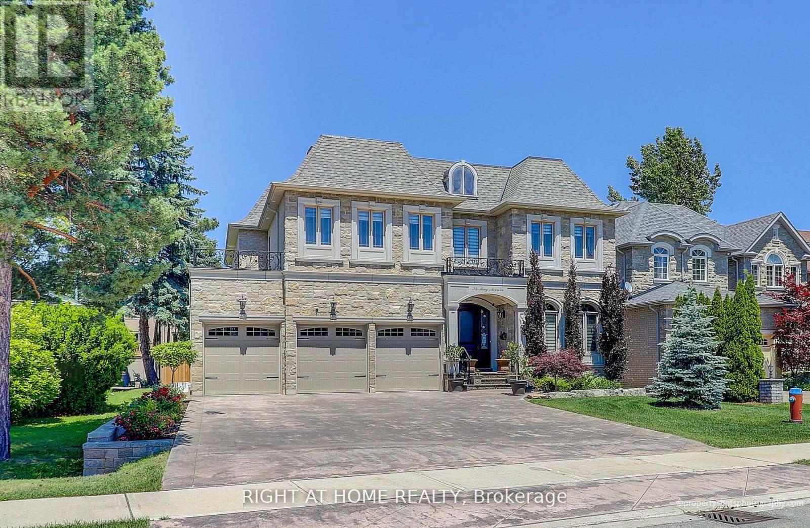 34 May Avenue, Richmond Hill, Ontario  L4C 3S6 - Photo 1 - N10264577