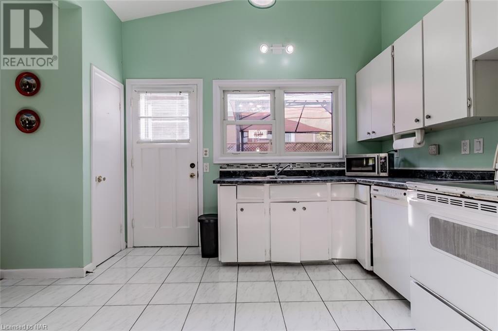 3663 Arlington Avenue, Niagara Falls, Ontario  L2J 2X1 - Photo 5 - 40662677