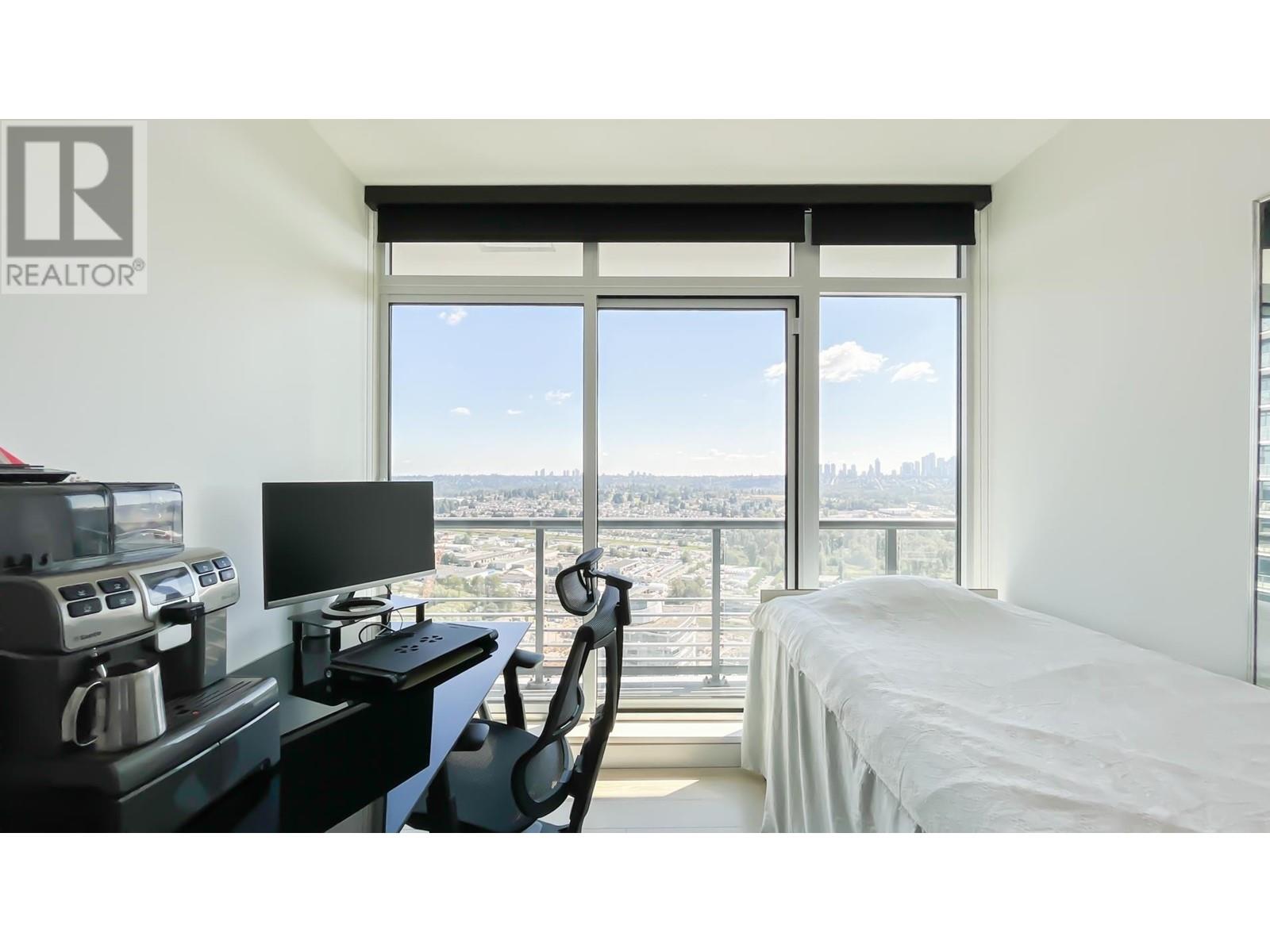 3111 4720 LOUGHEED HIGHWAY