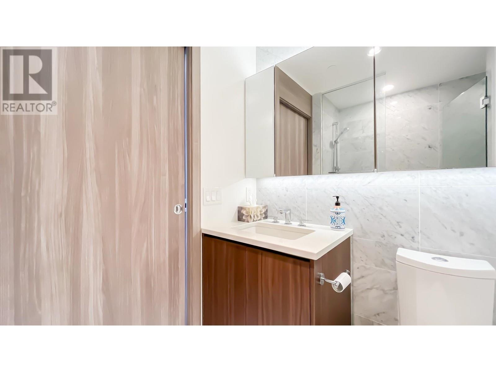 3111 4720 LOUGHEED HIGHWAY