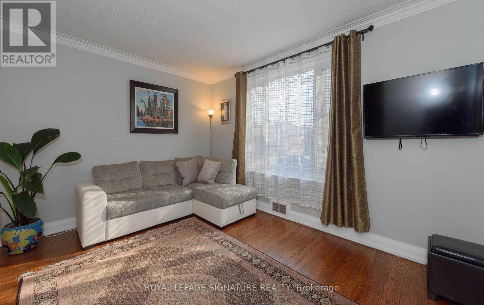 Main - 290 Bogert Avenue, Toronto, Ontario  M2N 1L5 - Photo 4 - C10292114