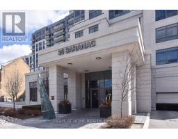 820 - 35 SARANAC BOULEVARD, Toronto, Ontario