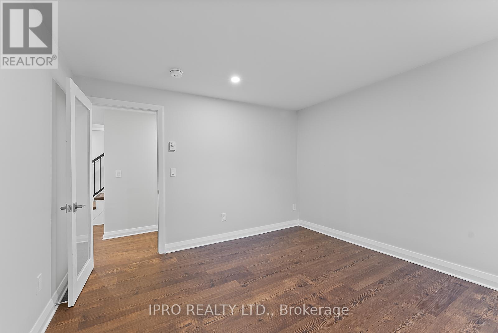 Lower - 32 Gatesview Avenue, Toronto, Ontario  M1J 3G5 - Photo 22 - E10287628