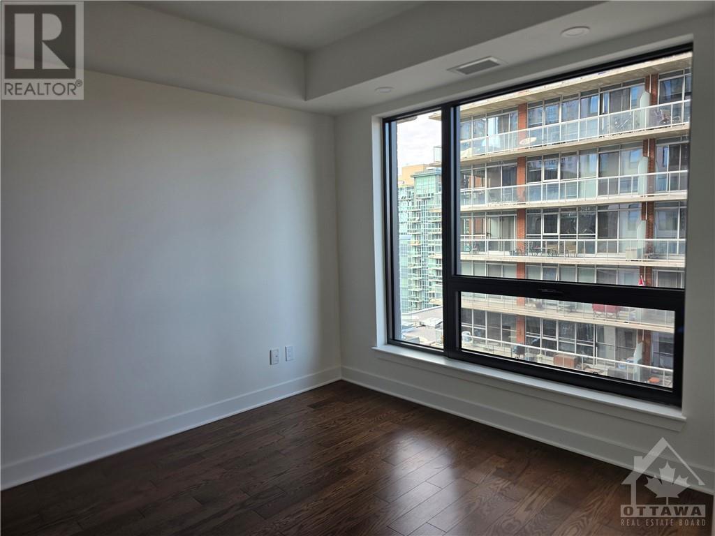 180 GEORGE STREET UNIT#1005 Ottawa