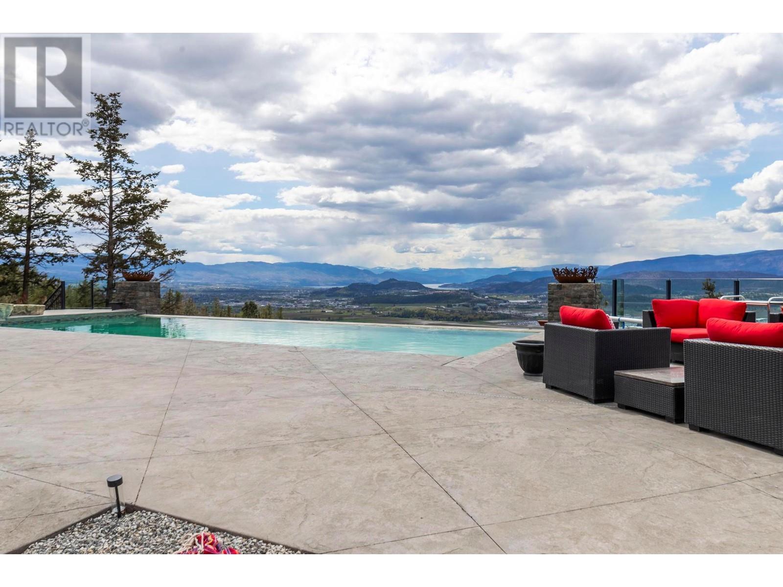 5774 Deadpine Drive Kelowna