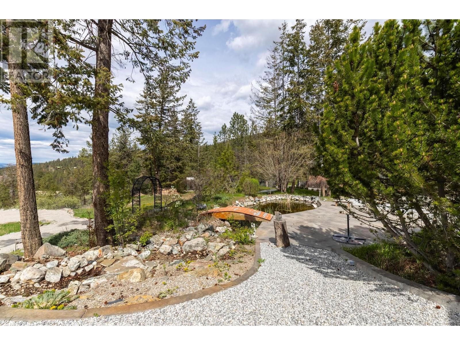 5774 Deadpine Drive Kelowna