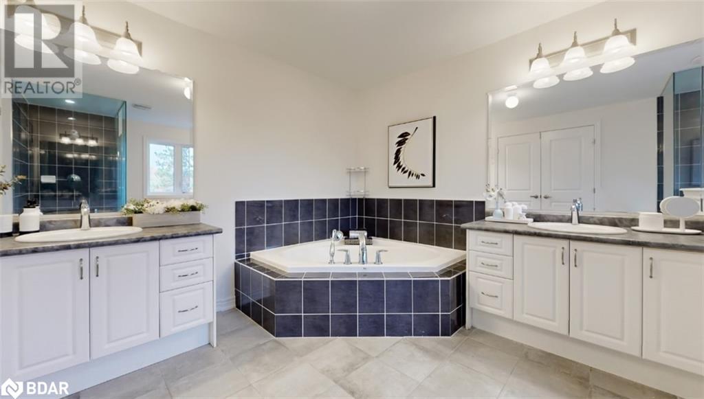 32 Forest Edge Crescent Crescent, Holland Landing, Ontario  L9N 0S6 - Photo 22 - 40672378