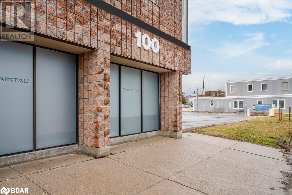 100 Colborne Street W, Orillia, Ontario  L3V 2Y9 - Photo 2 - 40615039