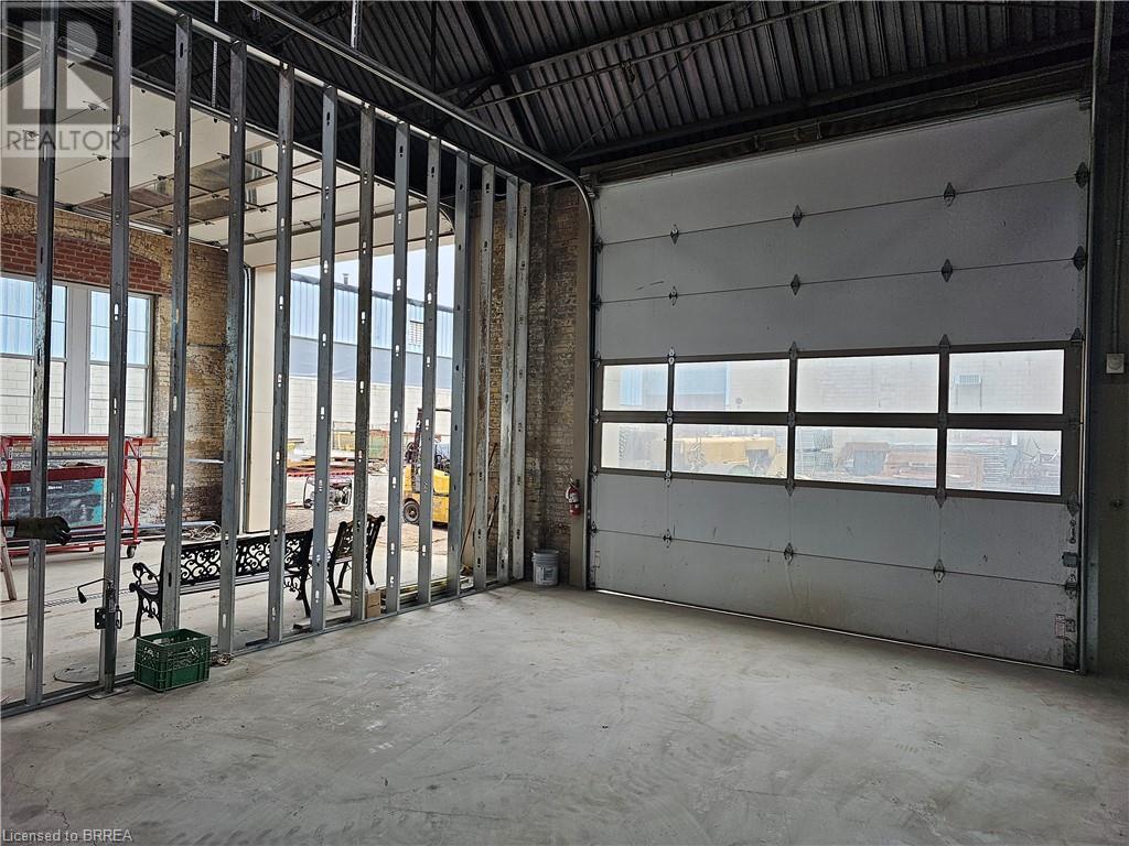 25 Campbell Street Unit# 10, Brantford, Ontario  N3R 1X8 - Photo 5 - 40667604