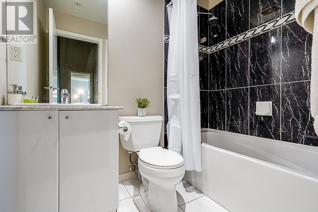 Listing Picture 14 of 22 : 601 JERVIS STREET, Vancouver / 溫哥華 - 魯藝地產 Yvonne Lu Group - MLS Medallion Club Member