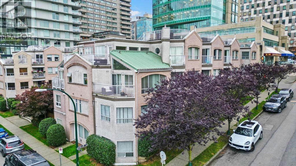 Listing Picture 6 of 12 : 105 788 W 8TH AVENUE, Vancouver / 溫哥華 - 魯藝地產 Yvonne Lu Group - MLS Medallion Club Member