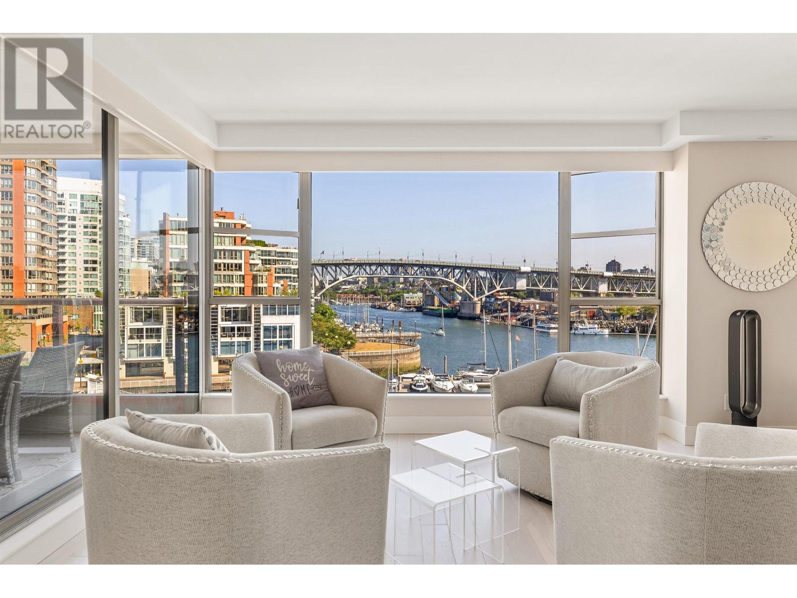 Listing Picture 19 of 40 : 402 1012 BEACH AVENUE, Vancouver / 溫哥華 - 魯藝地產 Yvonne Lu Group - MLS Medallion Club Member