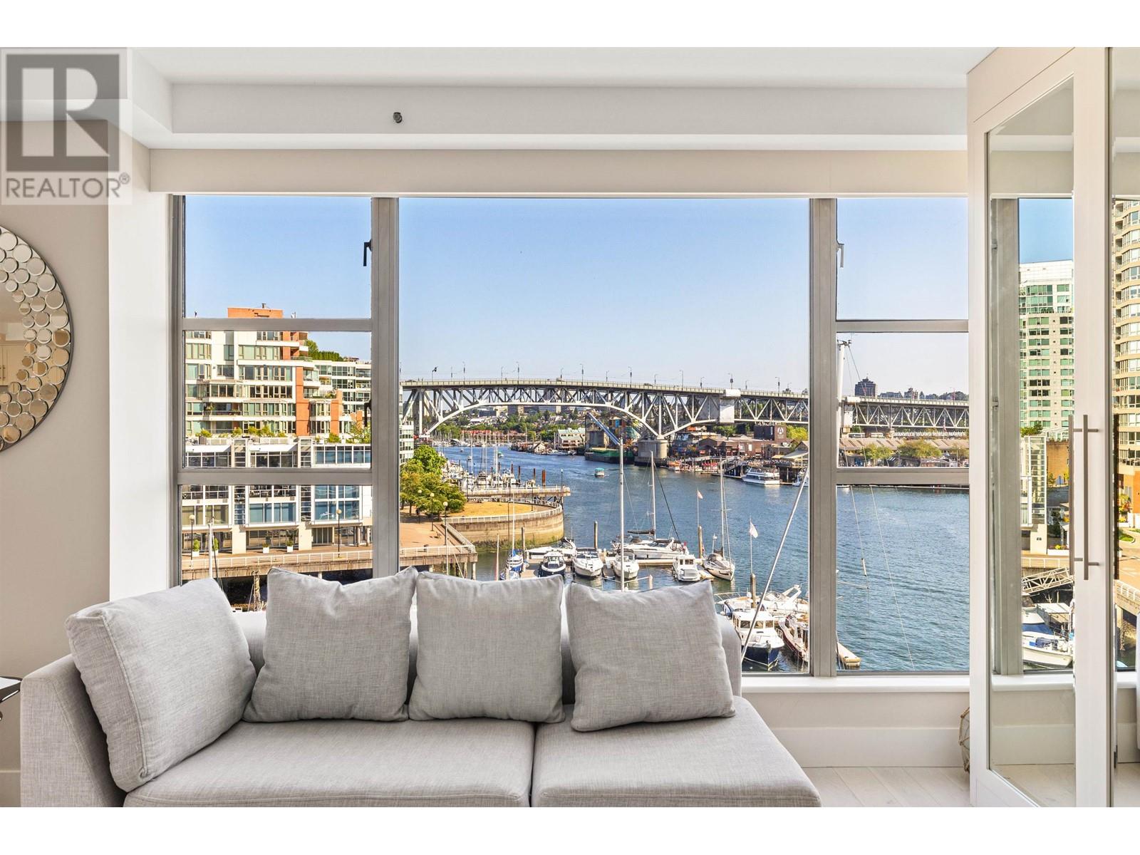 Listing Picture 25 of 40 : 402 1012 BEACH AVENUE, Vancouver / 溫哥華 - 魯藝地產 Yvonne Lu Group - MLS Medallion Club Member