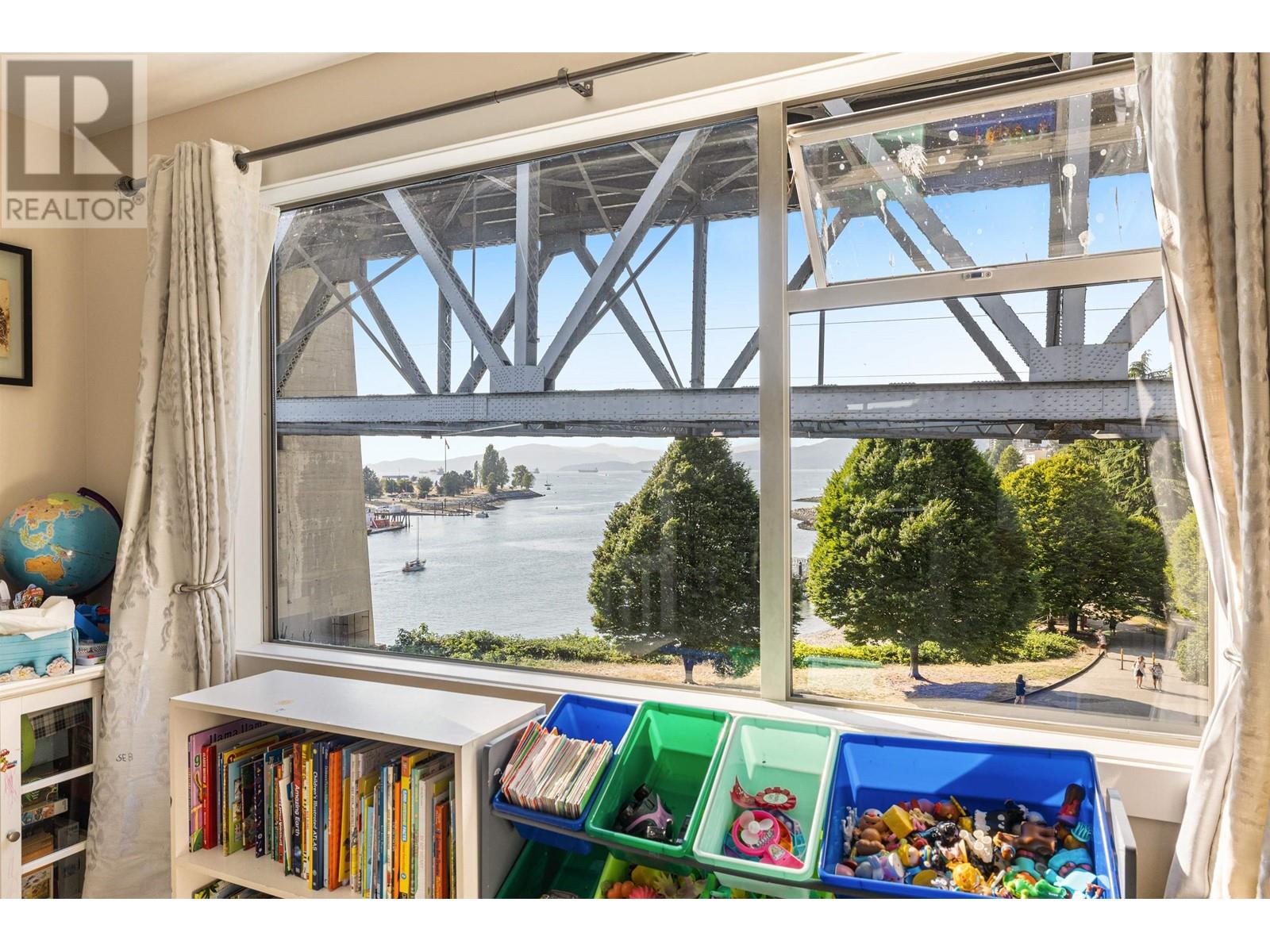 Listing Picture 30 of 40 : 402 1012 BEACH AVENUE, Vancouver / 溫哥華 - 魯藝地產 Yvonne Lu Group - MLS Medallion Club Member