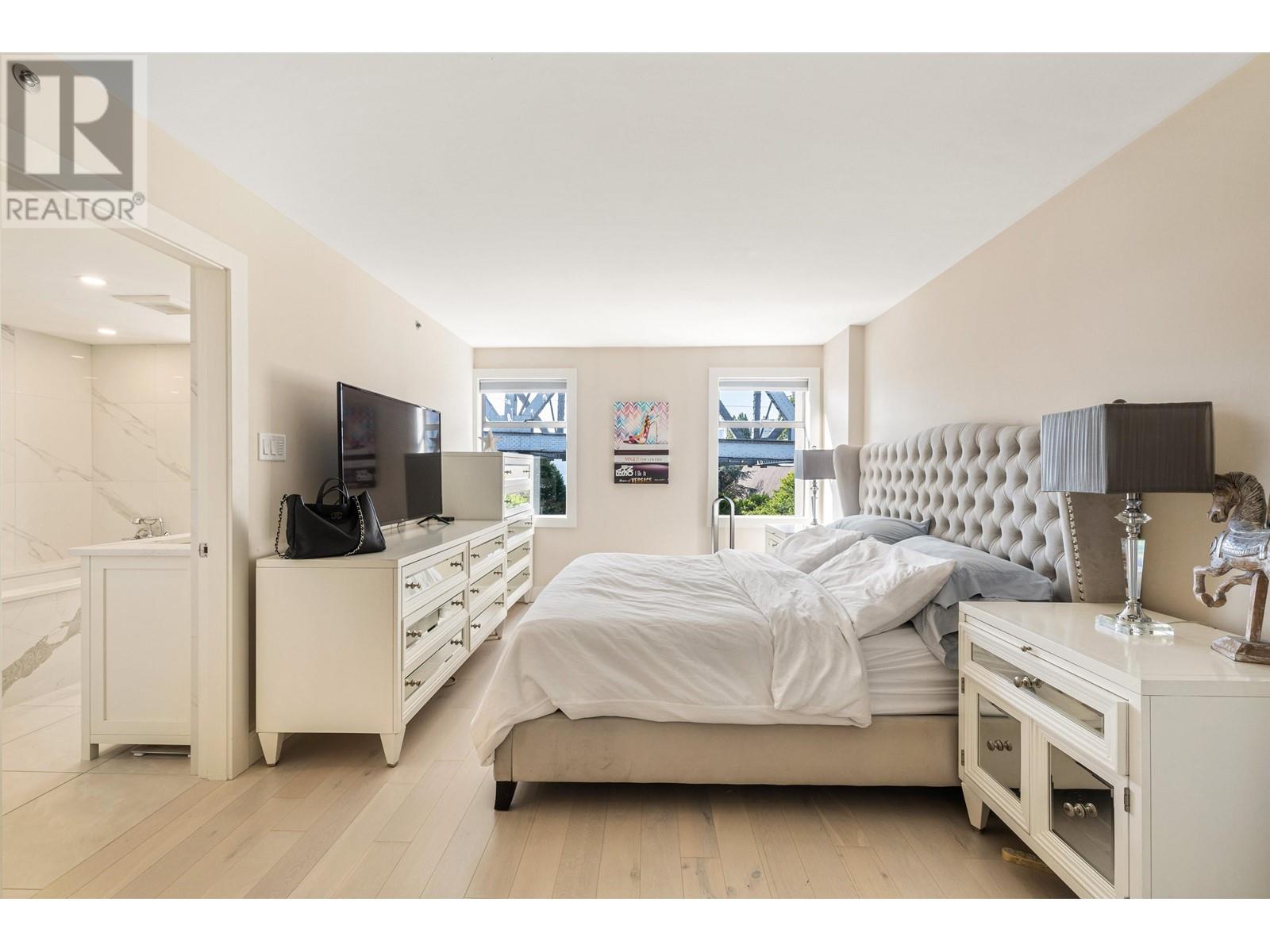 Listing Picture 32 of 40 : 402 1012 BEACH AVENUE, Vancouver / 溫哥華 - 魯藝地產 Yvonne Lu Group - MLS Medallion Club Member