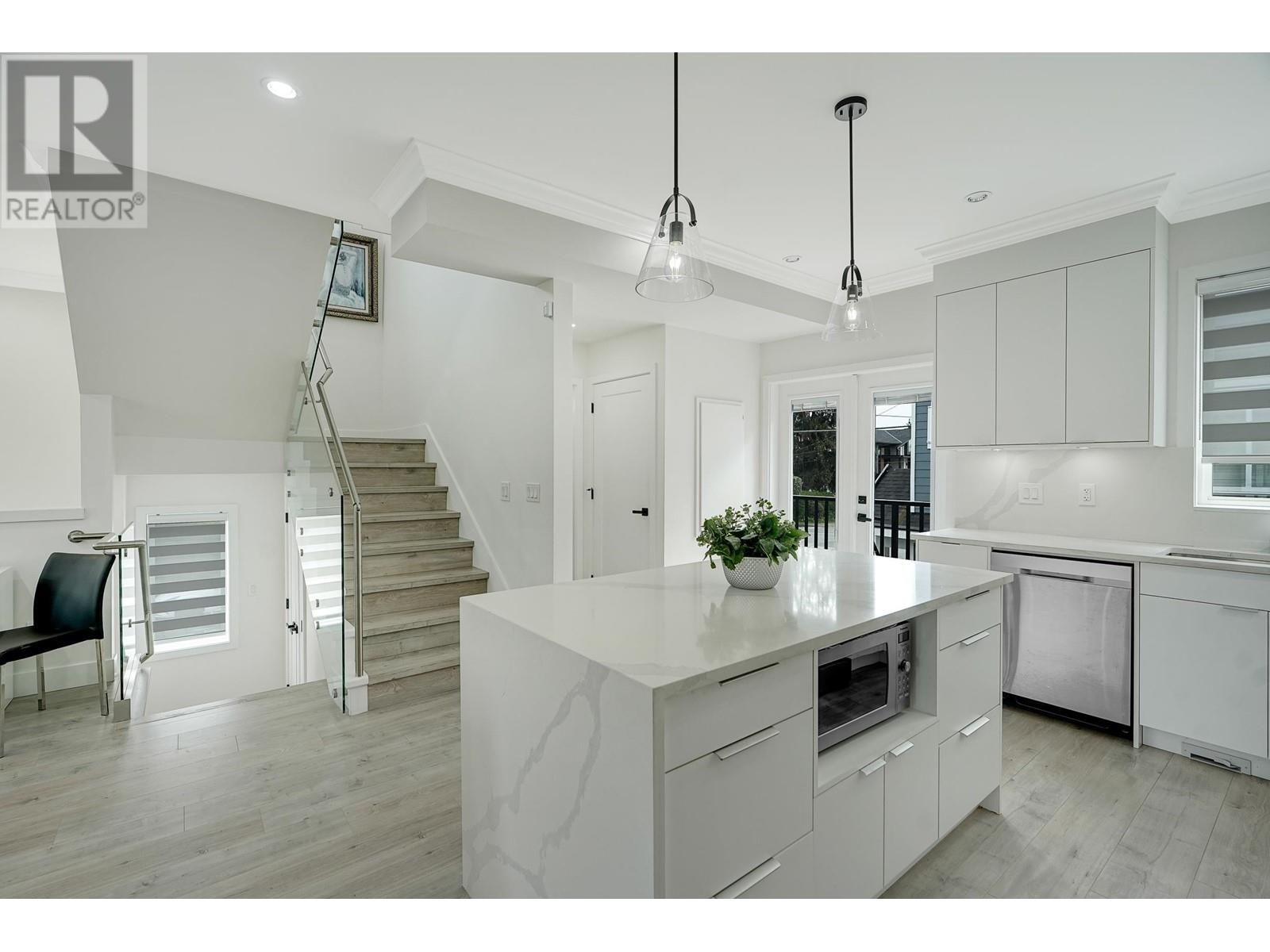 1 608 Ewen Avenue, New Westminster, British Columbia V5R 2S3 - Photo 13 - R2940503