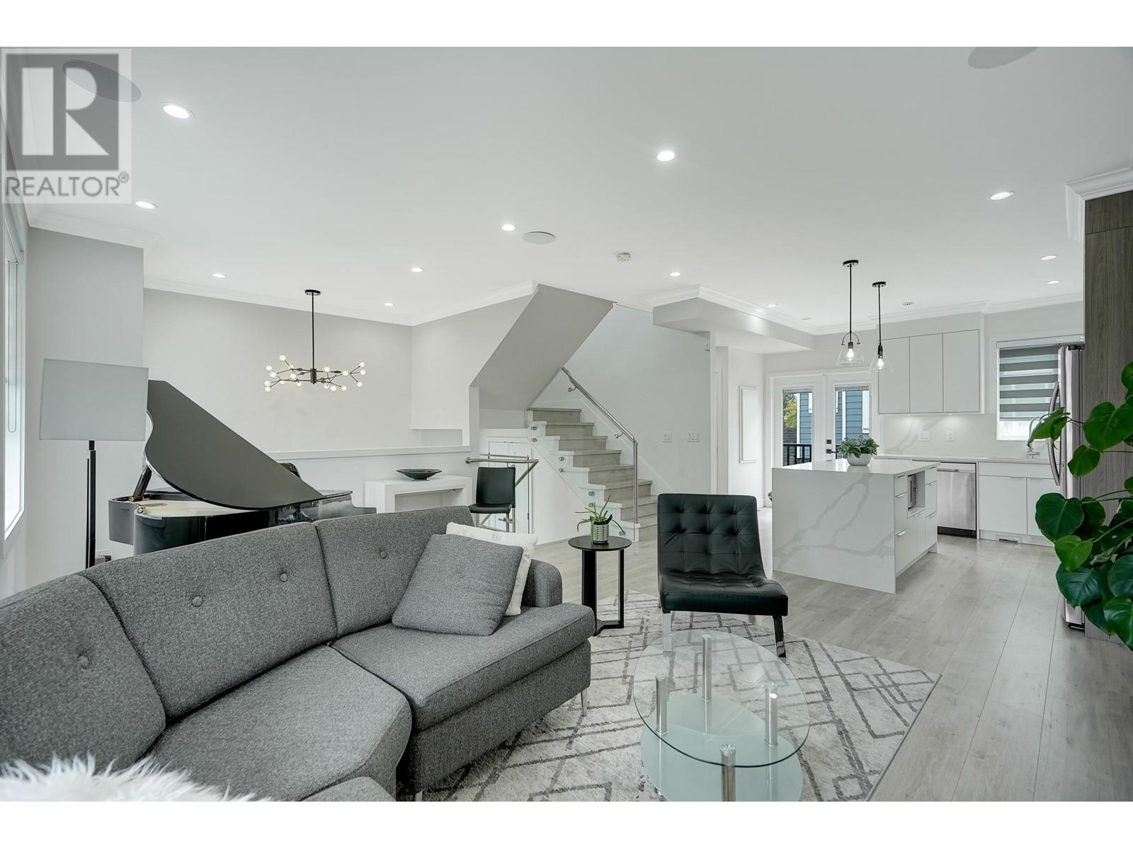 1 608 Ewen Avenue, New Westminster, British Columbia V5R 2S3 - Photo 6 - R2940503