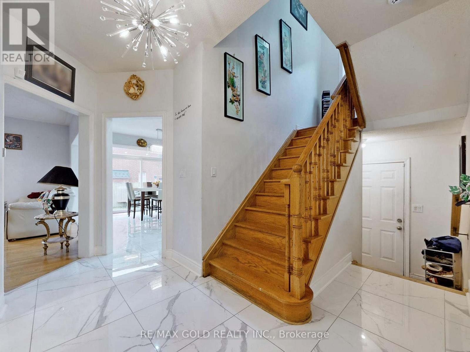 64 Prue Court, Brampton, Ontario  L6P 1P8 - Photo 16 - W10341844