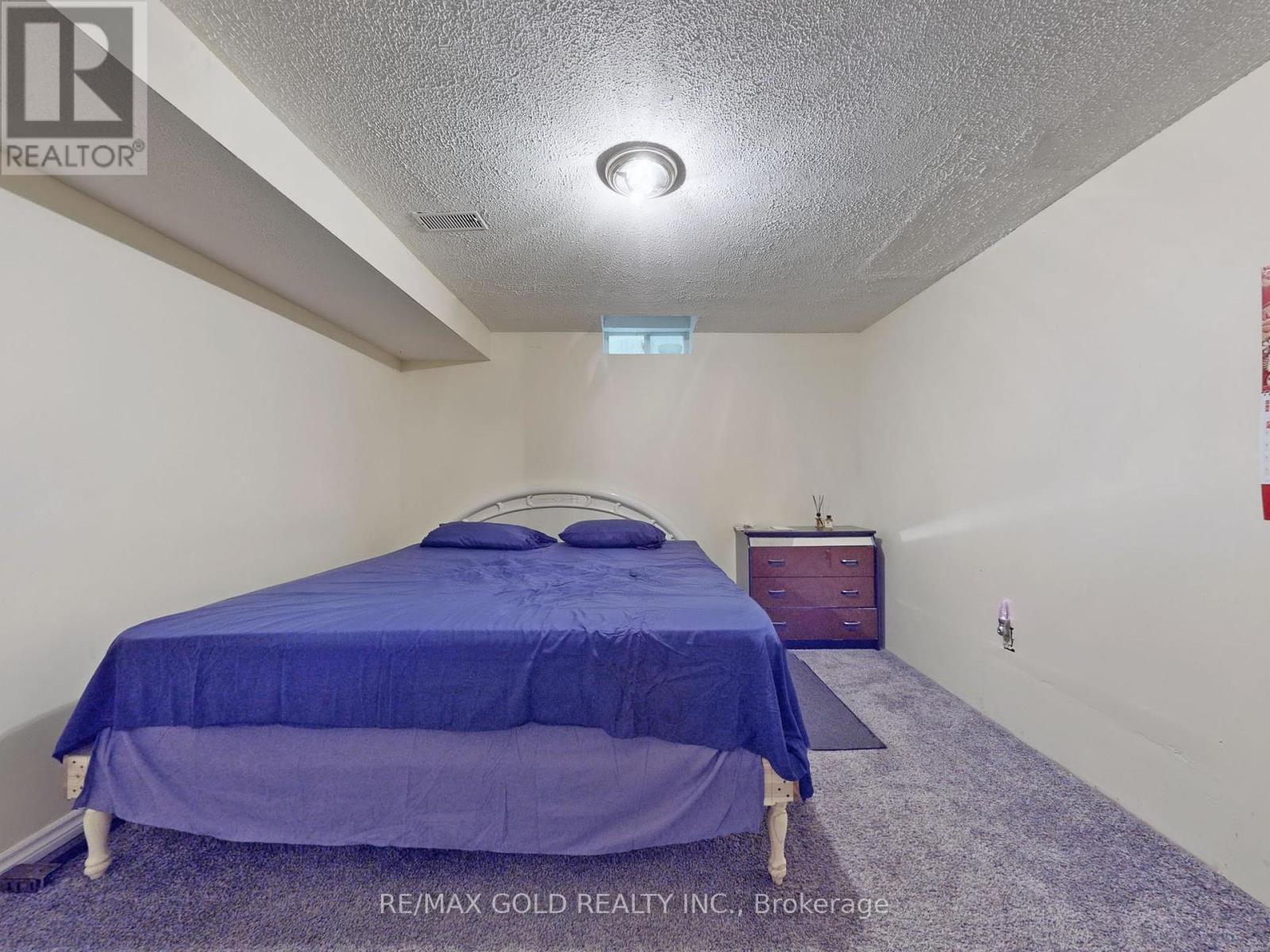 64 Prue Court, Brampton, Ontario  L6P 1P8 - Photo 35 - W10341844