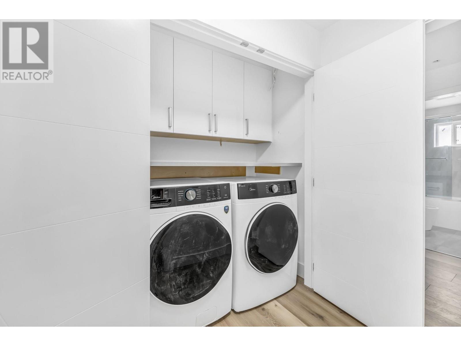 Listing Picture 13 of 40 : 3018 3020 KNIGHT STREET, Vancouver / 溫哥華 - 魯藝地產 Yvonne Lu Group - MLS Medallion Club Member