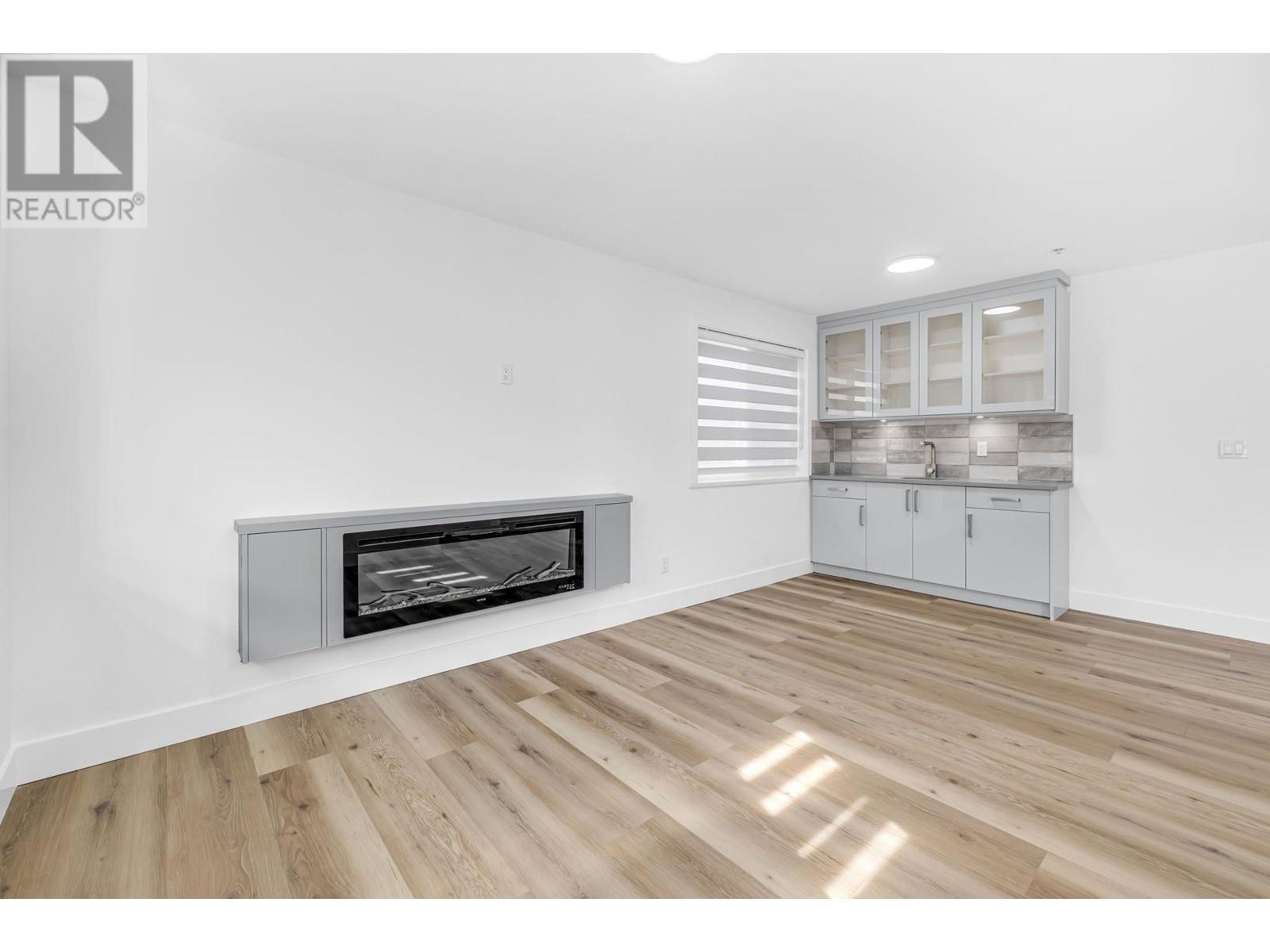 Listing Picture 25 of 40 : 3018 3020 KNIGHT STREET, Vancouver / 溫哥華 - 魯藝地產 Yvonne Lu Group - MLS Medallion Club Member