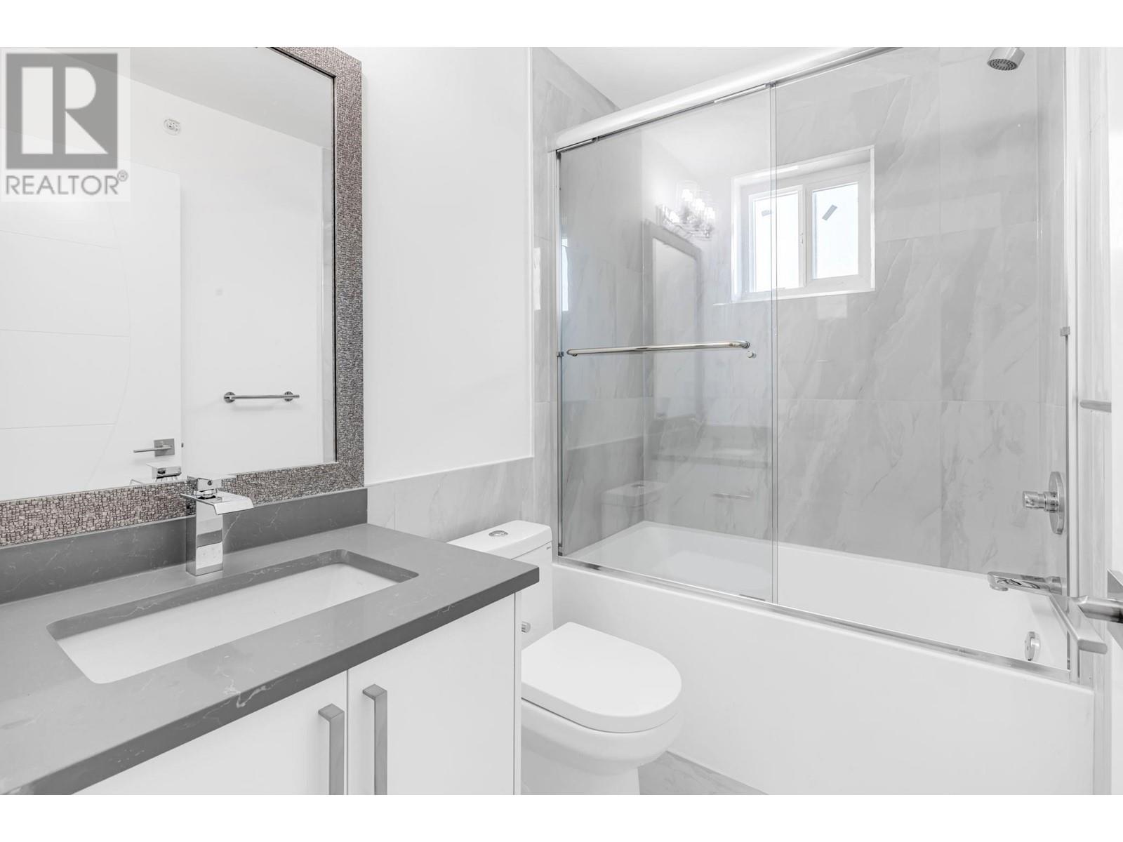 Listing Picture 33 of 40 : 3018 3020 KNIGHT STREET, Vancouver / 溫哥華 - 魯藝地產 Yvonne Lu Group - MLS Medallion Club Member