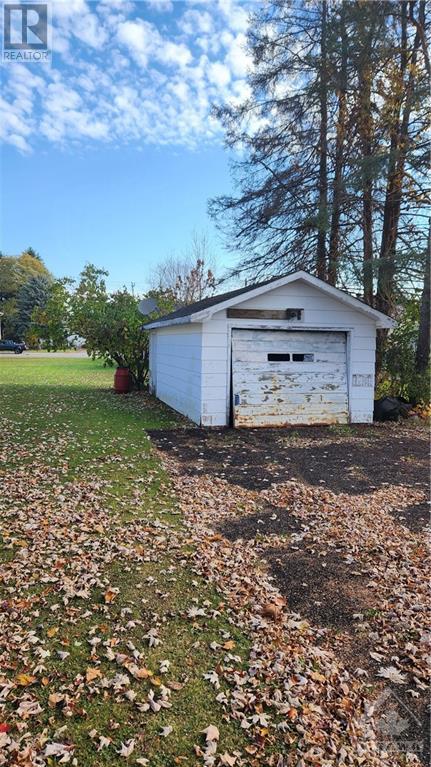 4105 Talbot Street, Ottawa, Ontario  K0A 3J0 - Photo 2 - 1418925